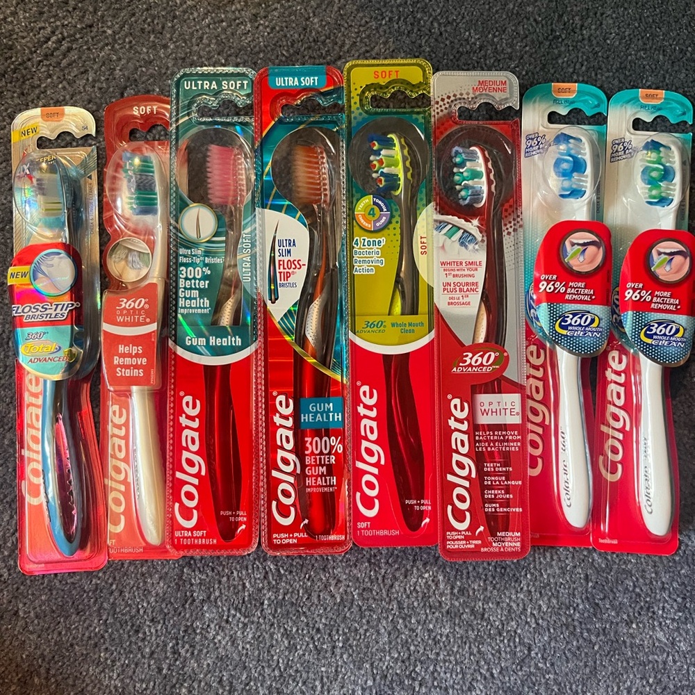 New 8 toothbrushes